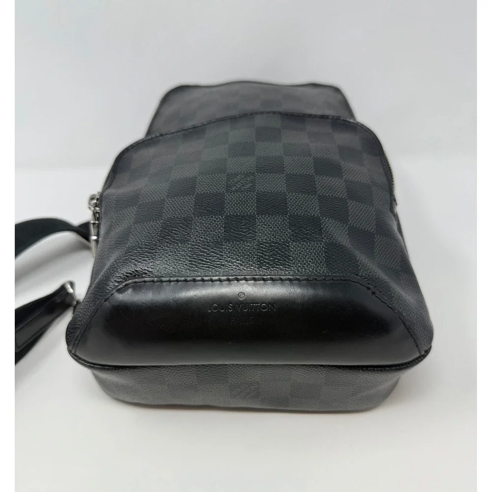 Louis Vuitton Avenue Sling Bag Damier Black Leather - Picture 4 of 11